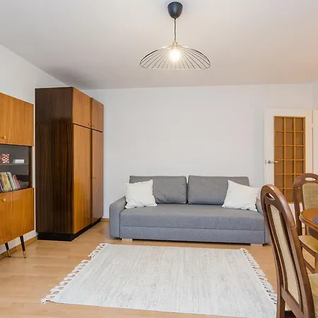 Shortstaypoland Piekalkiewicza B112 * ורשה